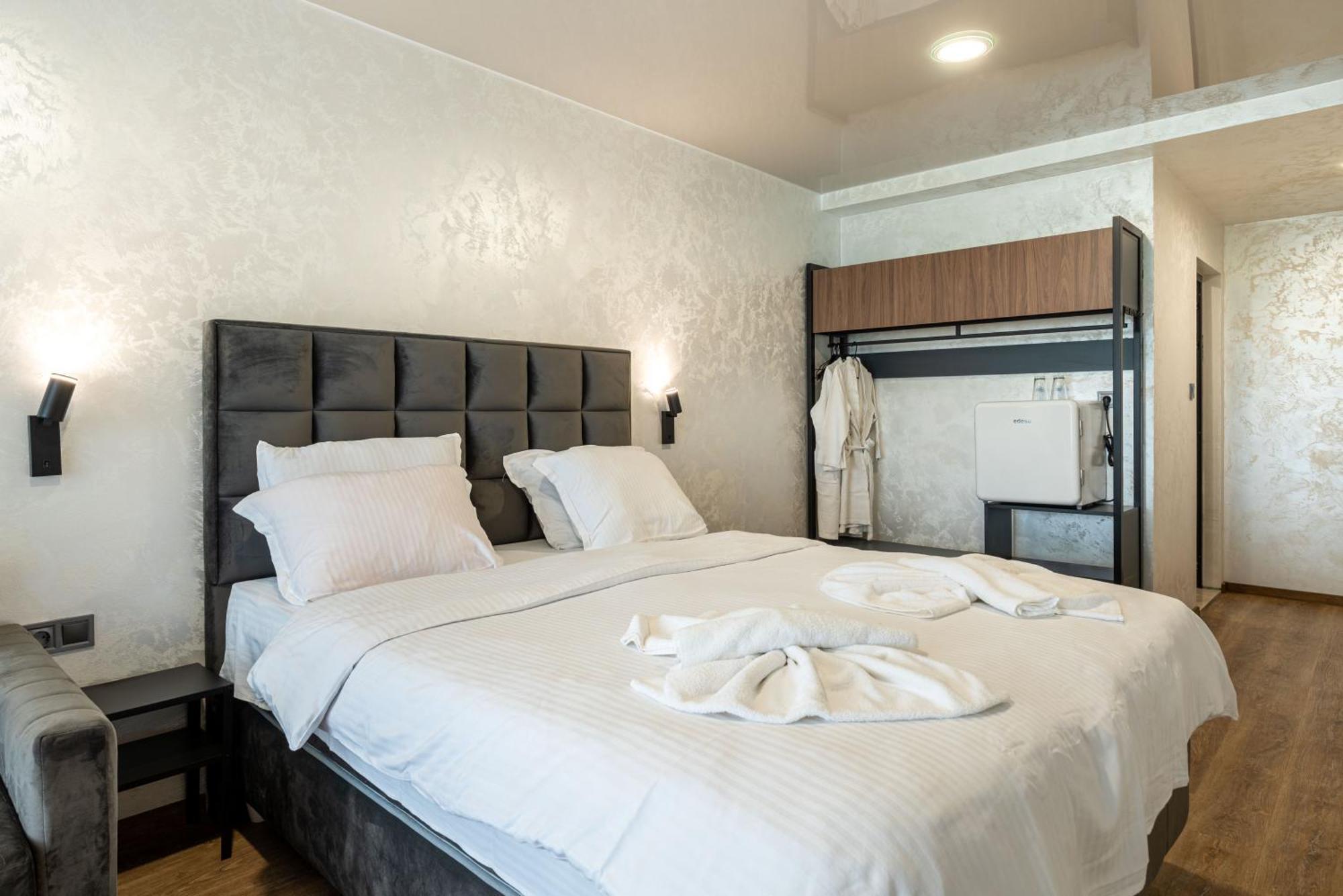 Hotel Royal Bath 반야 외부 사진