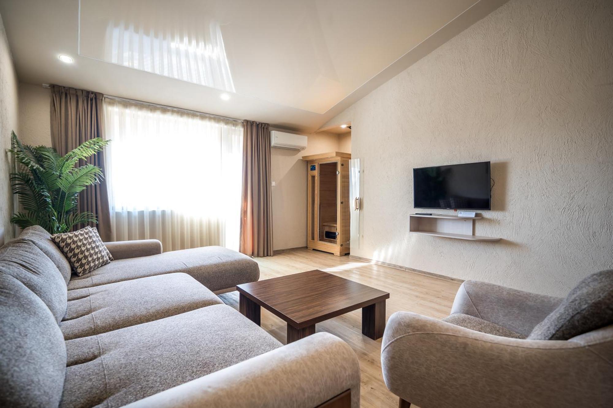 Hotel Royal Bath 반야 외부 사진