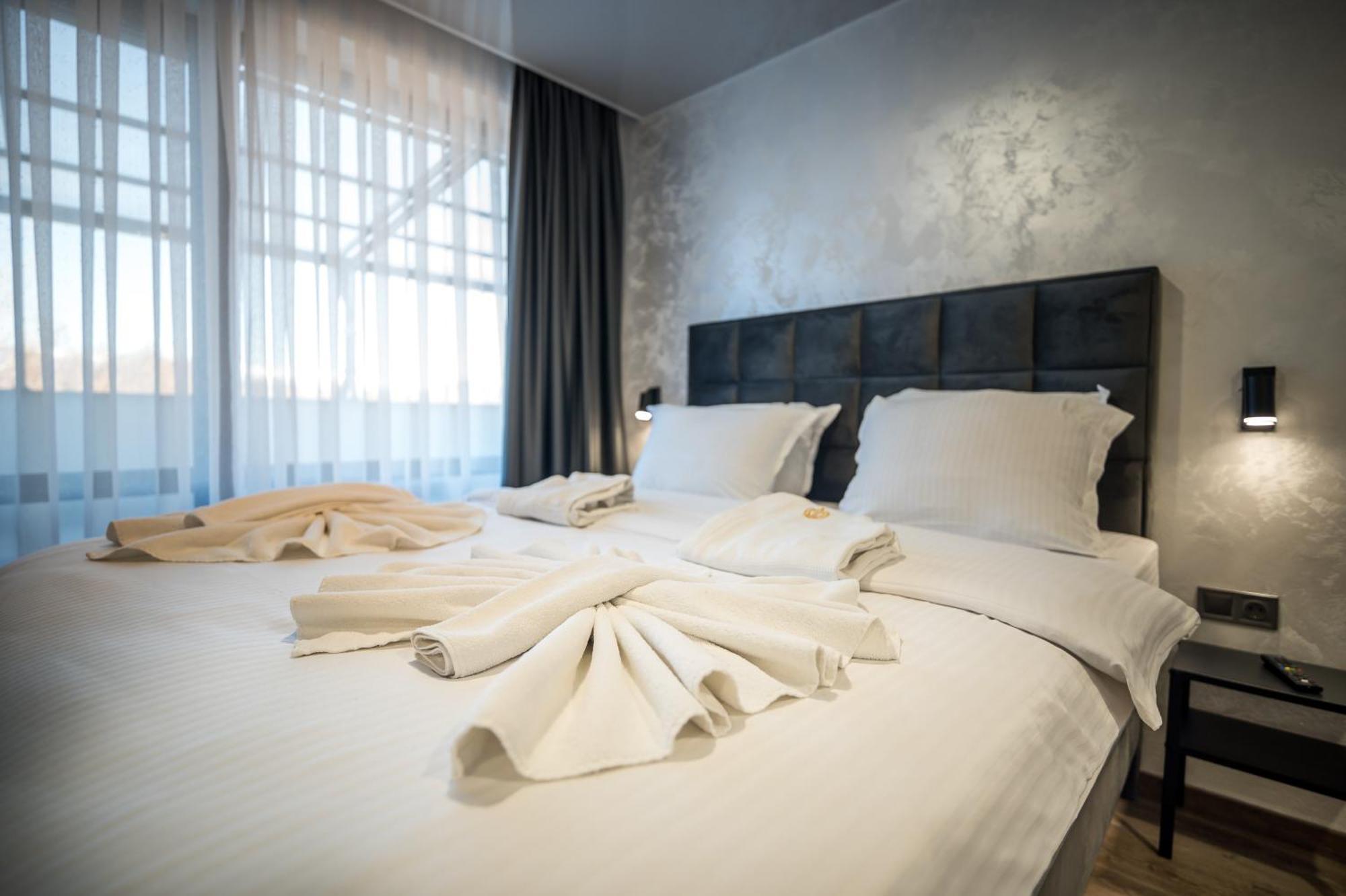 Hotel Royal Bath 반야 외부 사진